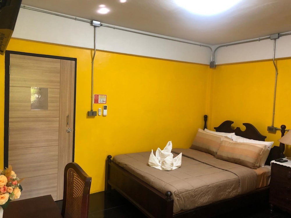 Baan Lung Poshtel 11/32