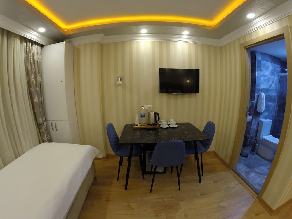 Meydan Suites 36/50