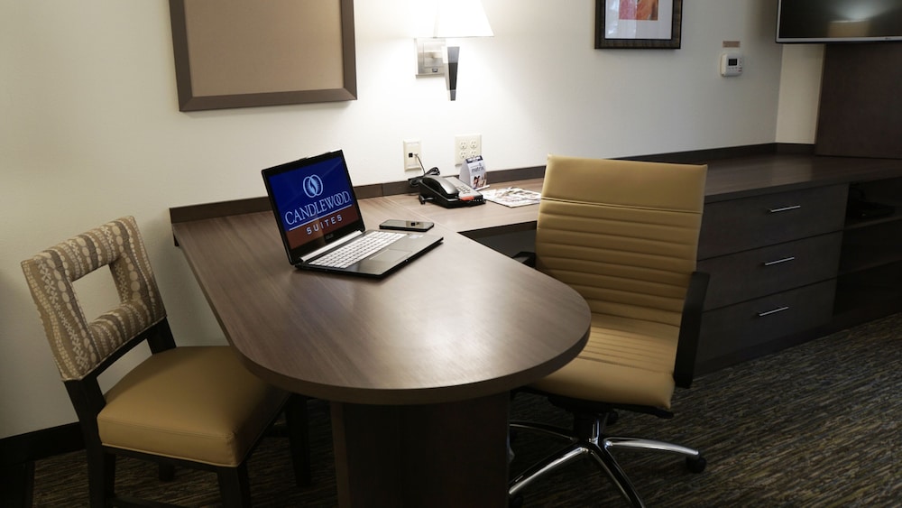 Candlewood Suites Vancouver-Camas 43/49