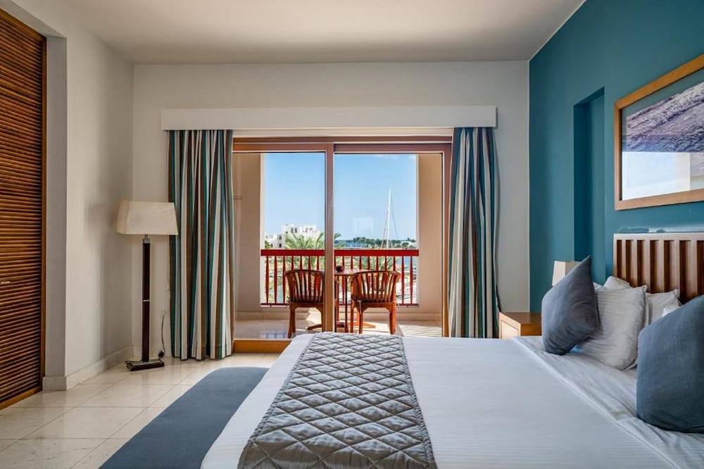 Marina, Suite, King Bed