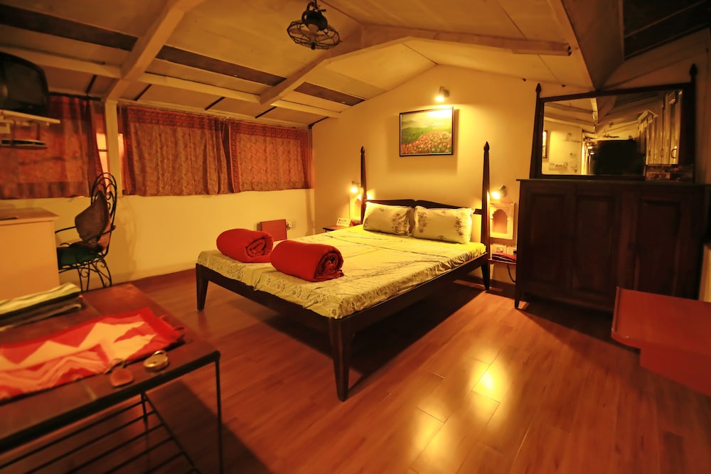 Jaipur Inn 33/62