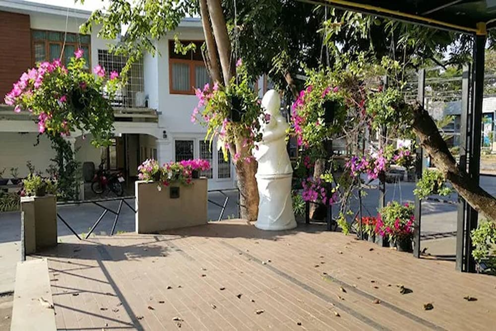 Delio Boutique Hotel 55/62