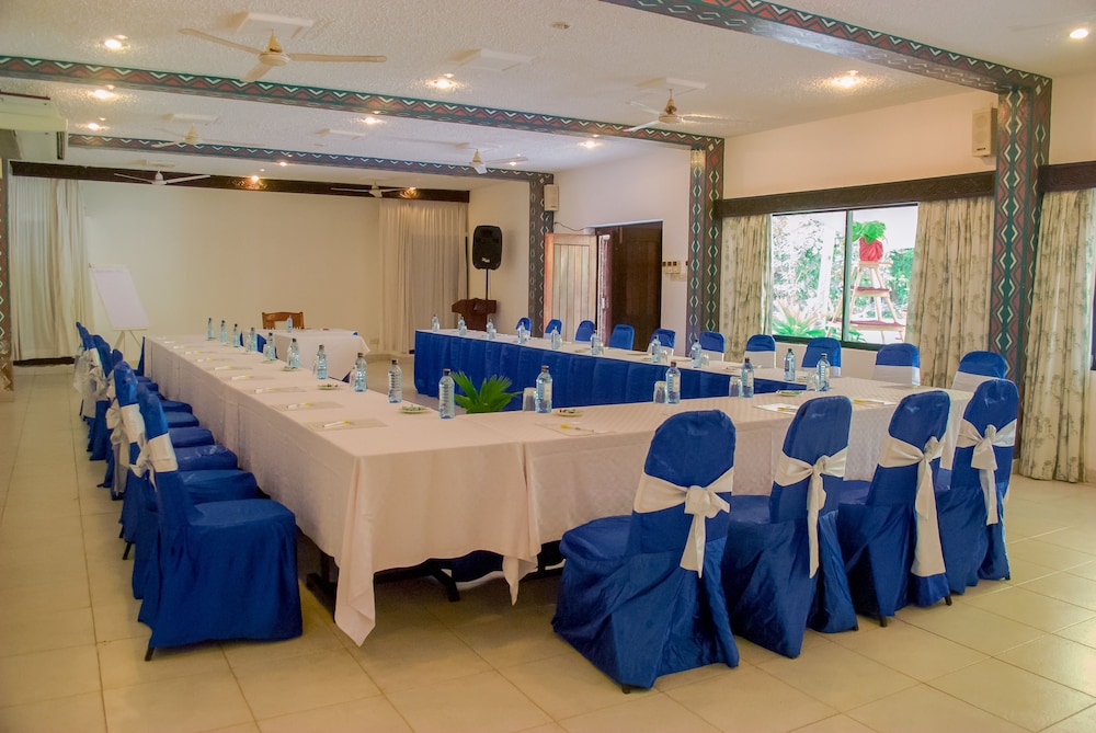 Reef Hotel Mombasa 27/49