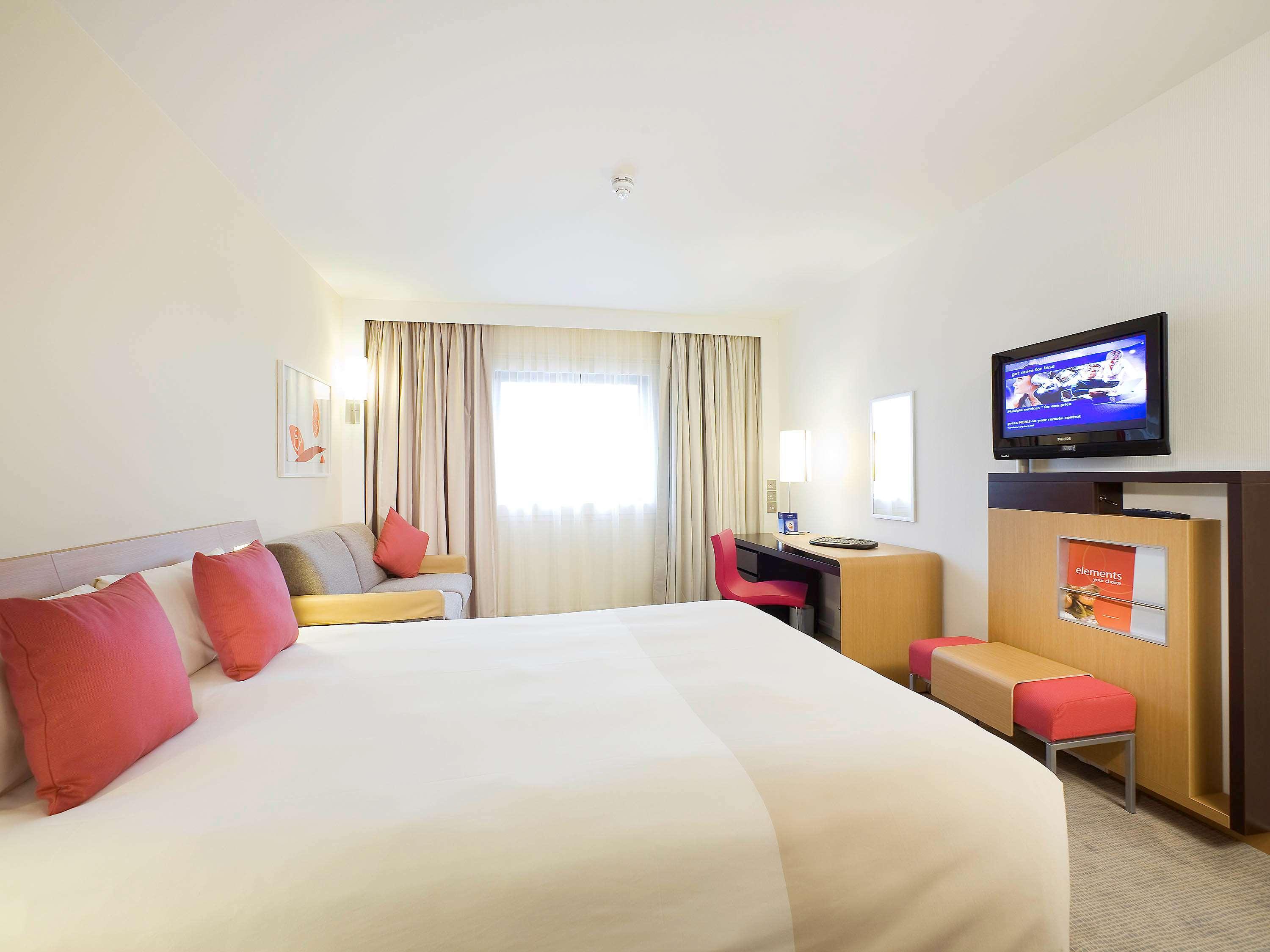 STANDARD, DOUBLE BED, SOFA