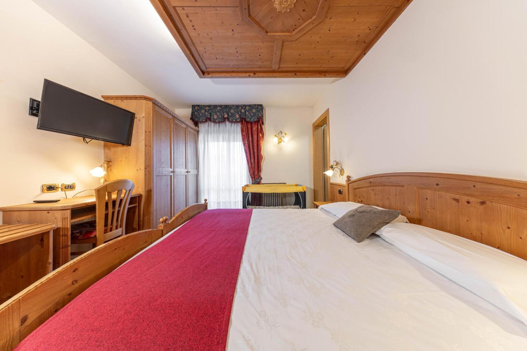 FAMILY HOTEL LA PERLA 21/53