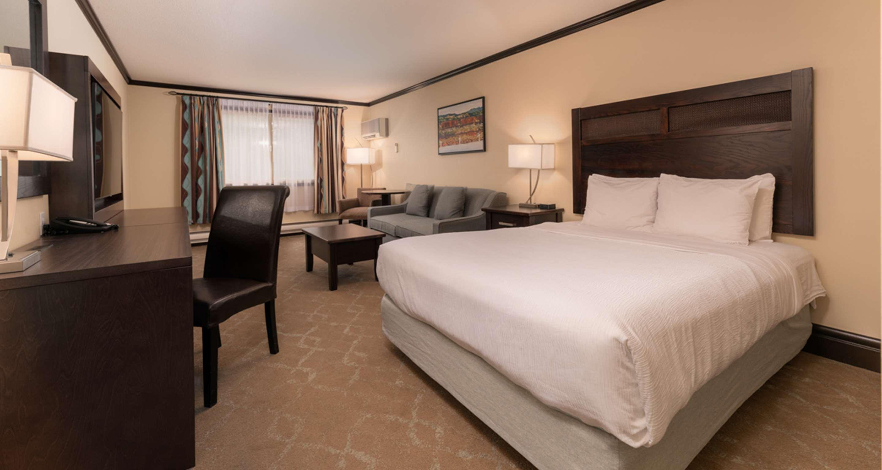 Room, Queen Bed, Accessible