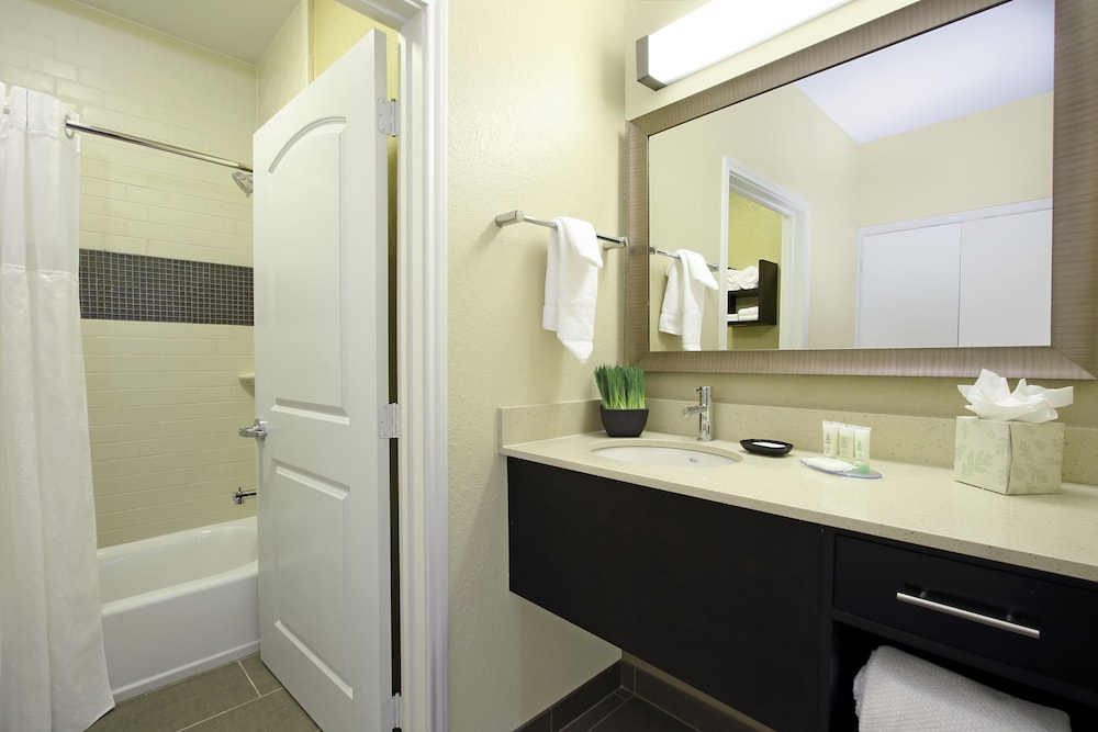 STAYBRIDGE SUITES ODESSA - INTERSTATE HWY 20 11/47