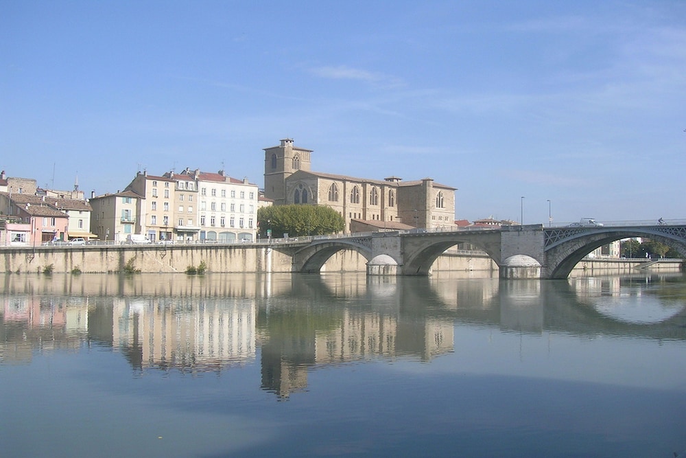 Ibis Styles Romans Valence Gare Tgv 66/71