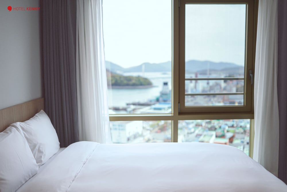 STANDARD, DOUBLE BED, OCEAN VIEW