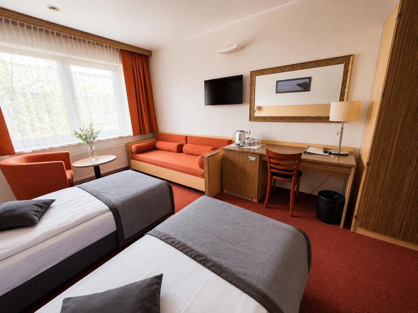 INFO HOTEL 16/50