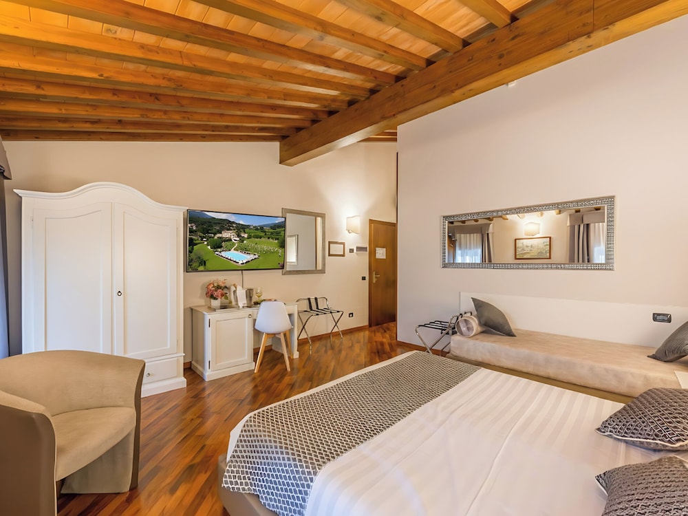 Villa Cariola 24/75
