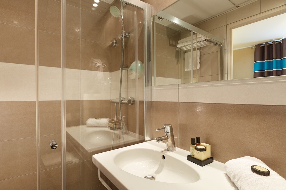 Hotel Beaugrenelle Saint-Charles 22/57