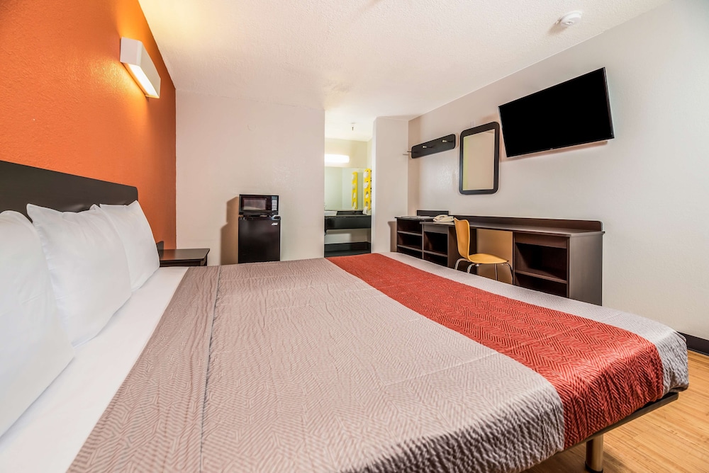 Motel6 Westley Ca 16/40