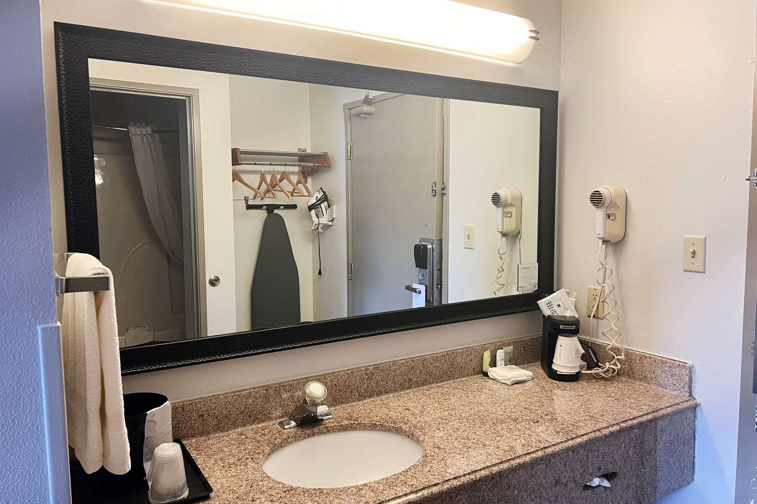 Baymont by Wyndham Columbia, MO 23/23