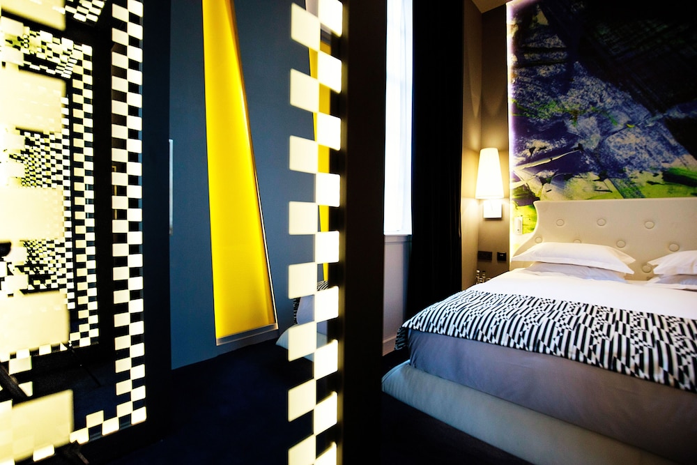 Malmaison Leeds 27/74