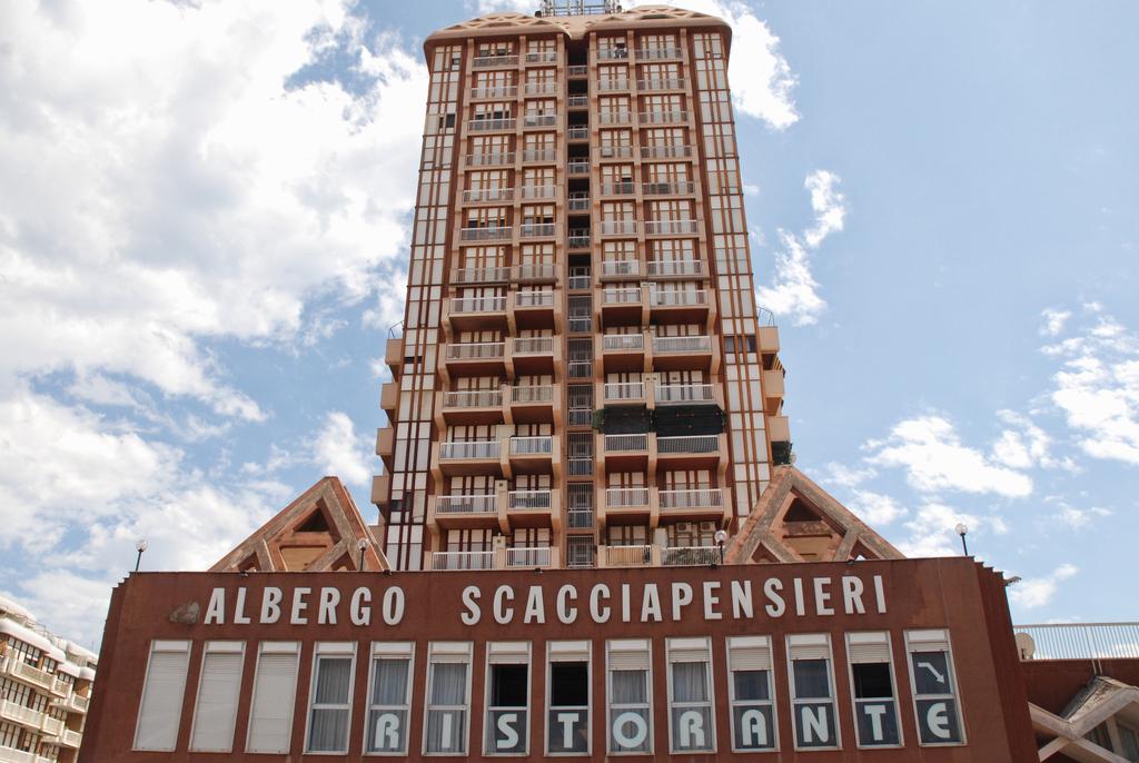 Hotel Scacciapensieri 1/20