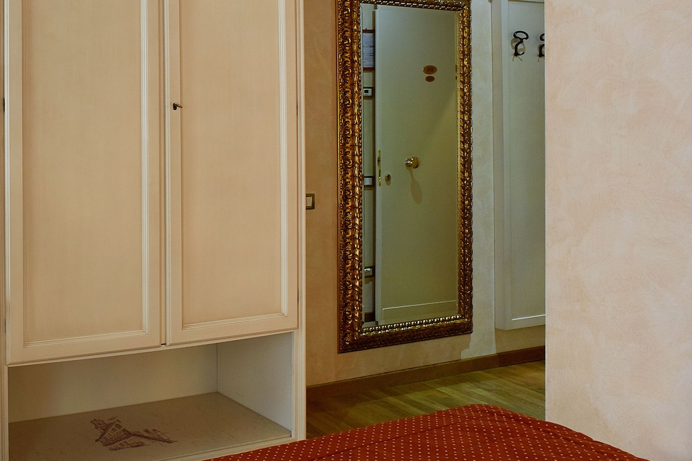 Albergo Mazzanti 60/60