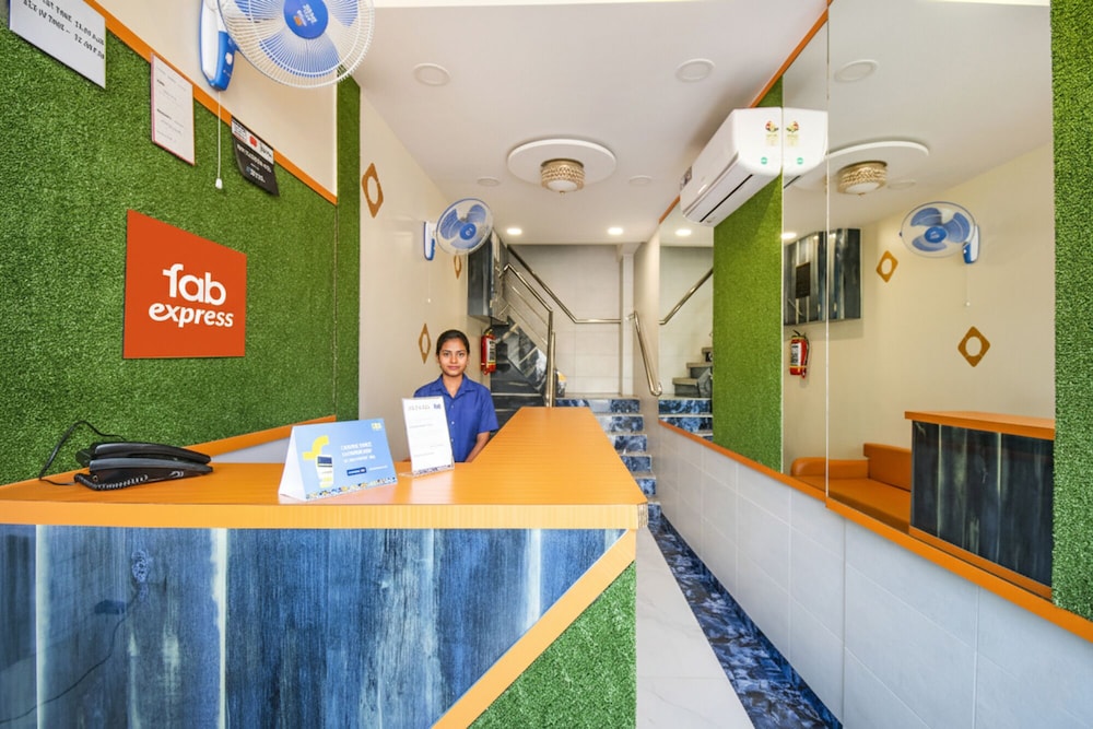 Fabhotel Orange Suites Santacruz East 1/26
