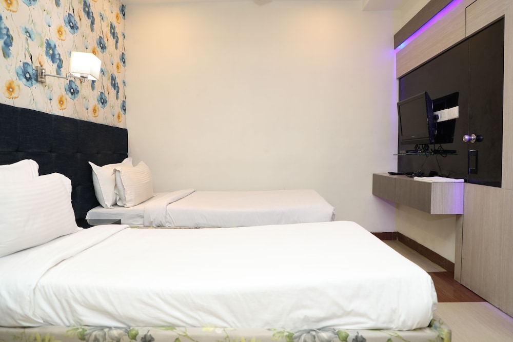 Hotel Dolphin International 15/72