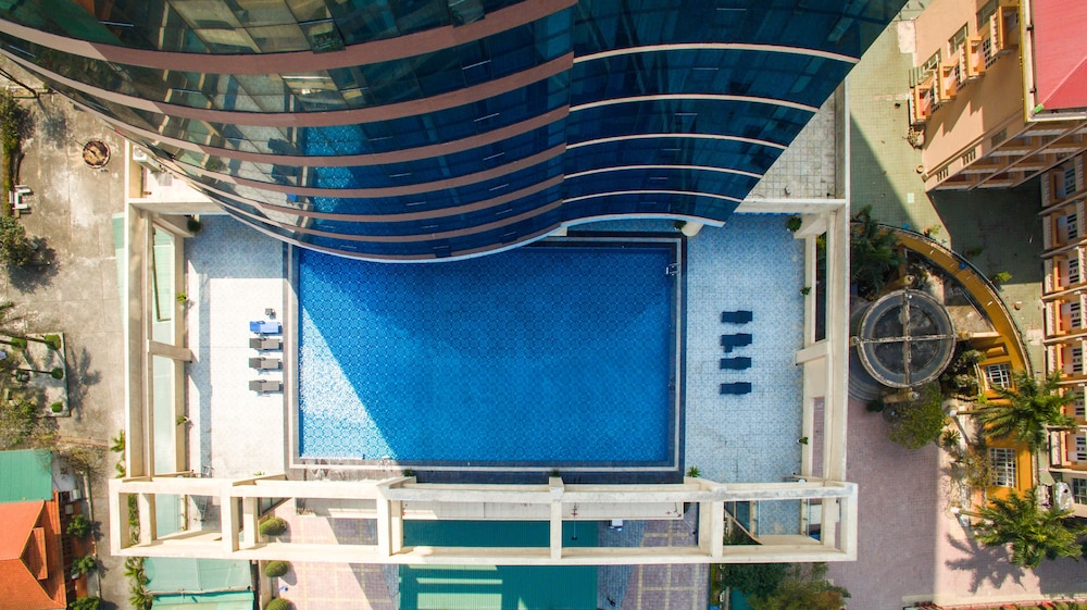 Muong Thanh Grand Cua Lo 8/65