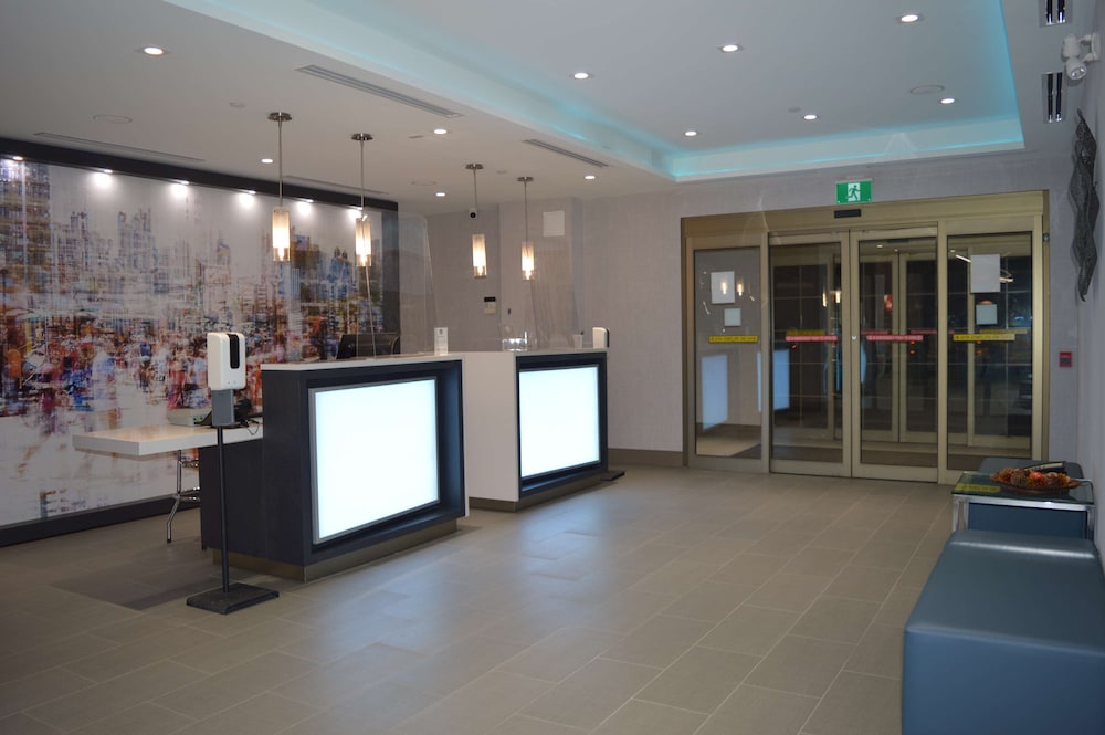 Executive Residency By Best Western Toronto Mississauga 3/35