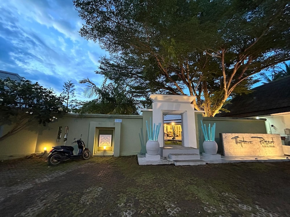 Thiptara Resort 35/50