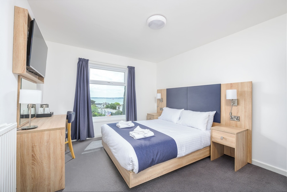Abbey Lawn Hotel 14/64