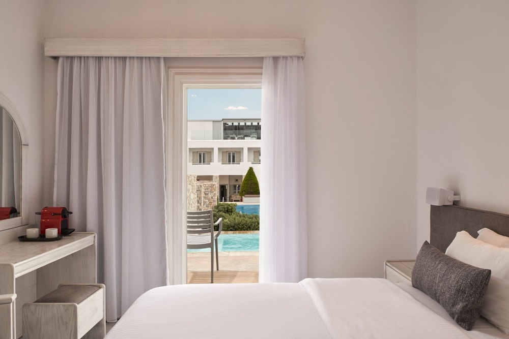 Kosmoplaz Beach Hotel 35/77