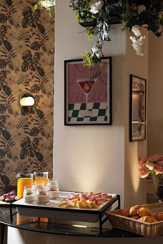 Lobby at Urban Nest Suites and Apartments, ATHENS