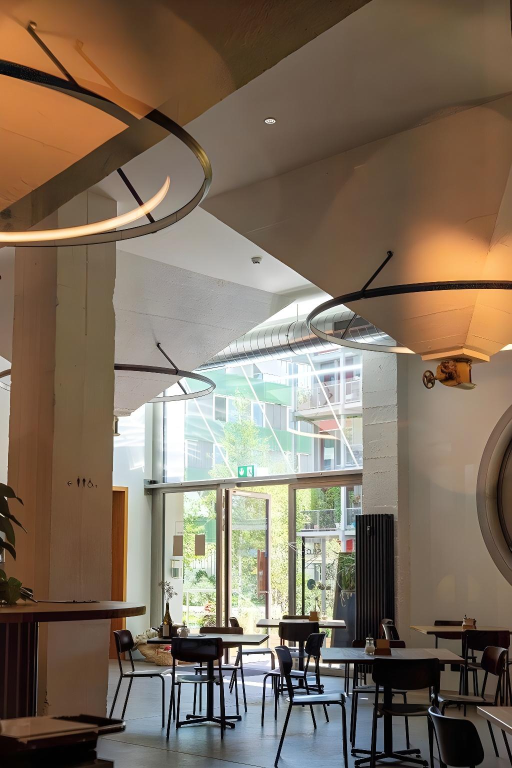 Silo Design and Boutique Hostel 18/28