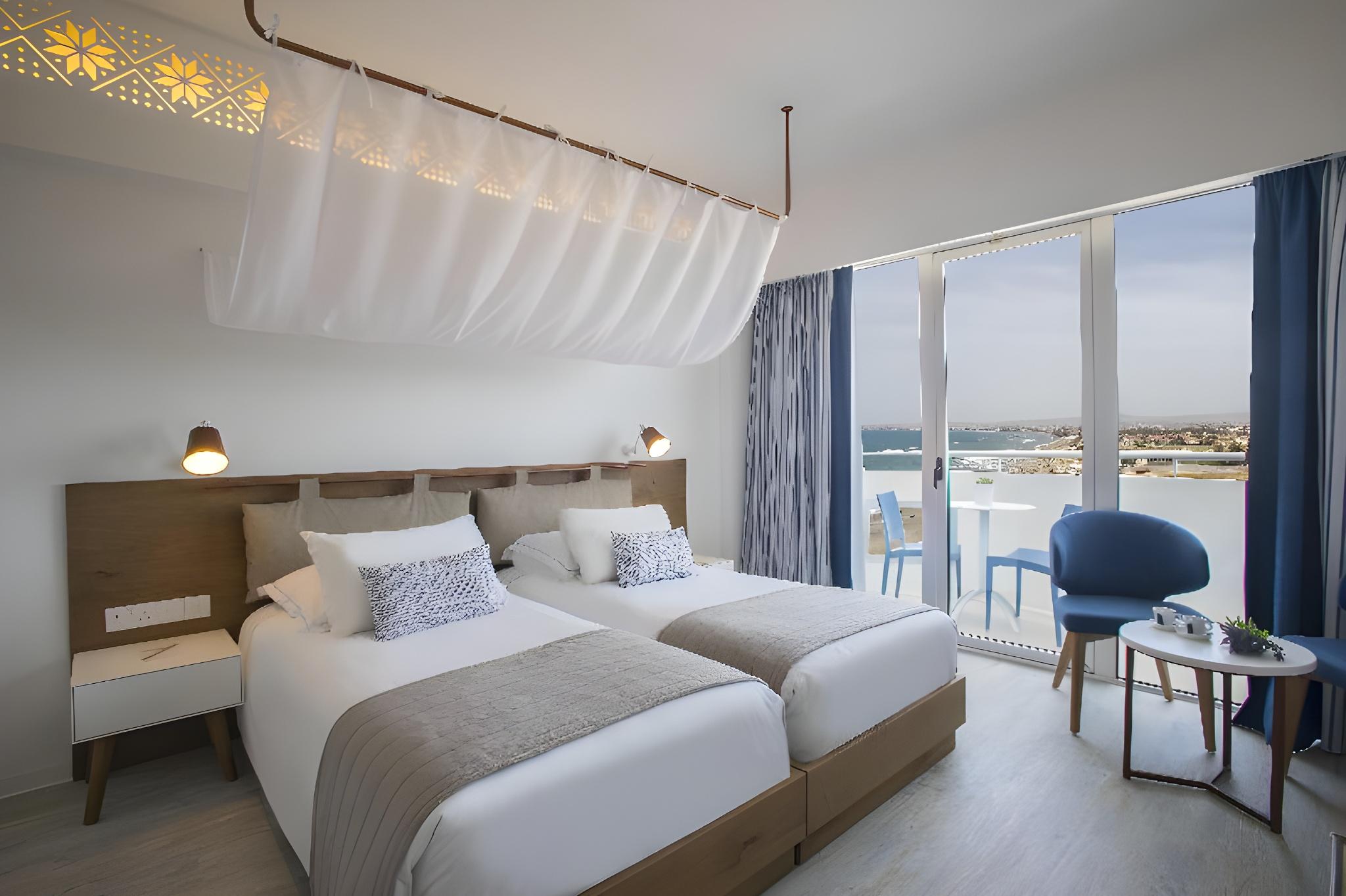 Room, Single, Double or Twin Bed