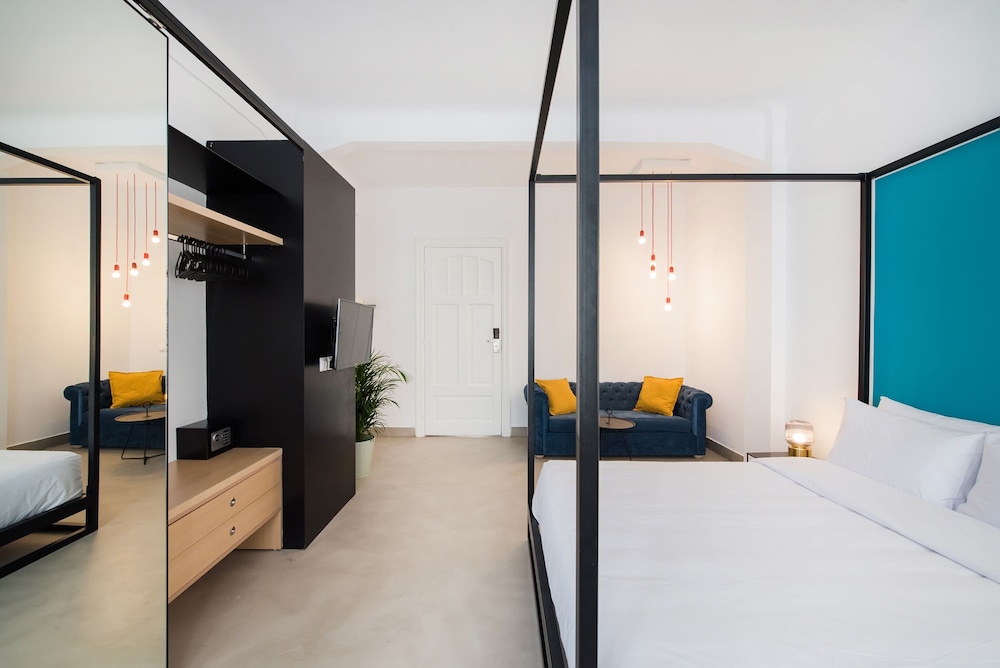JUNIOR SUITE, STUDIO