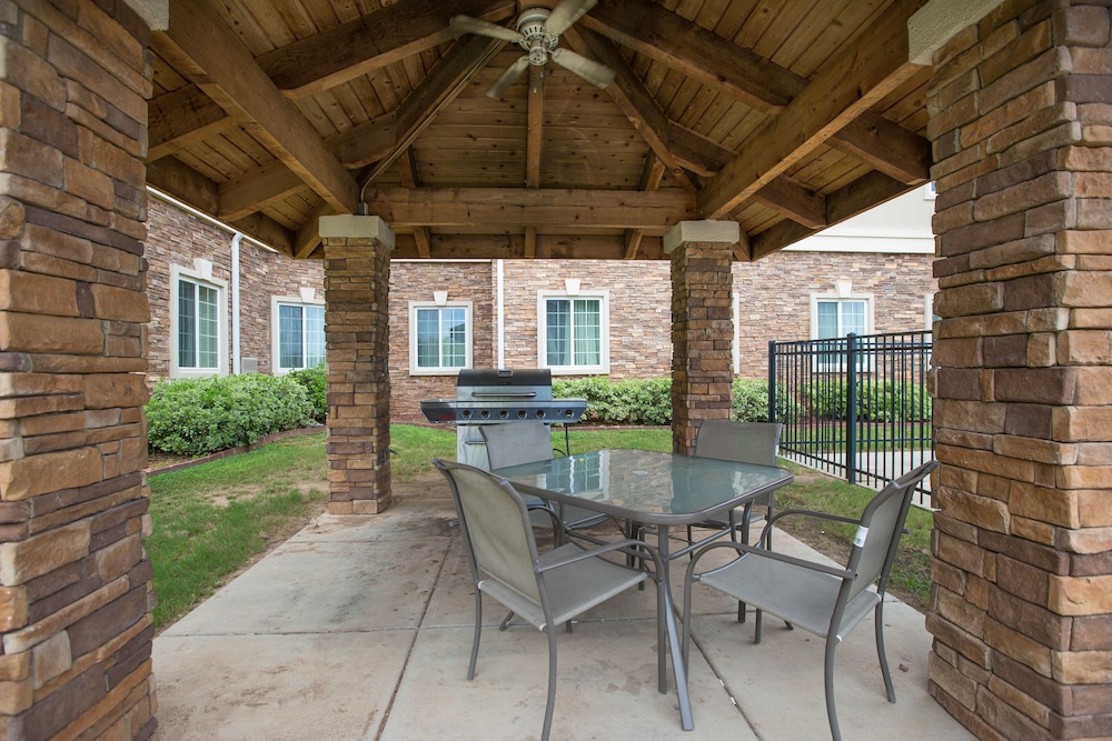STAYBRIDGE SUITES AUGUSTA 50/64