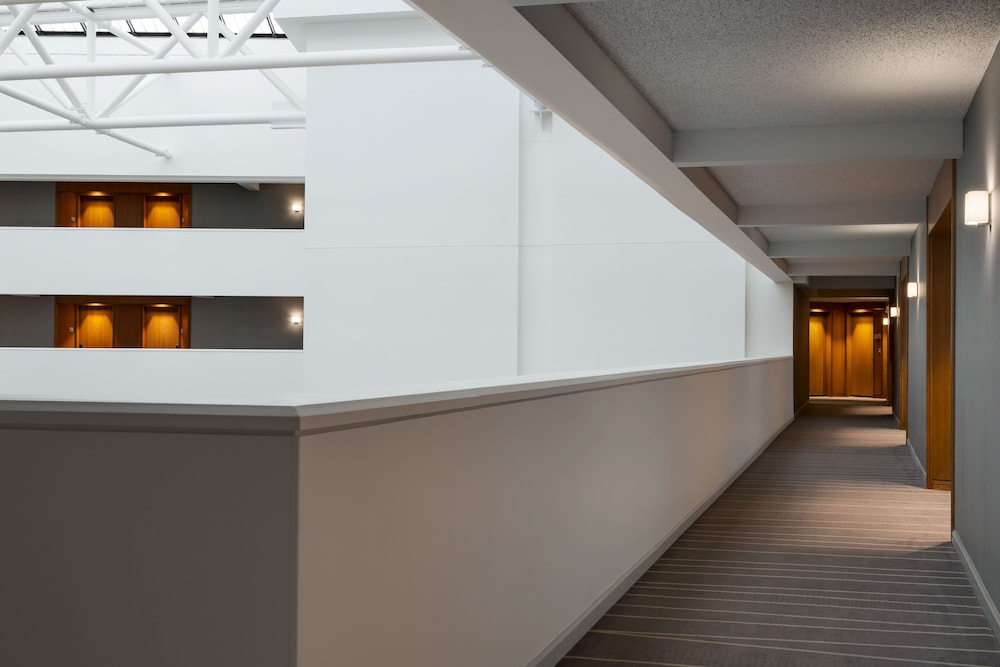 Hyatt Regency Bethesda 7/84