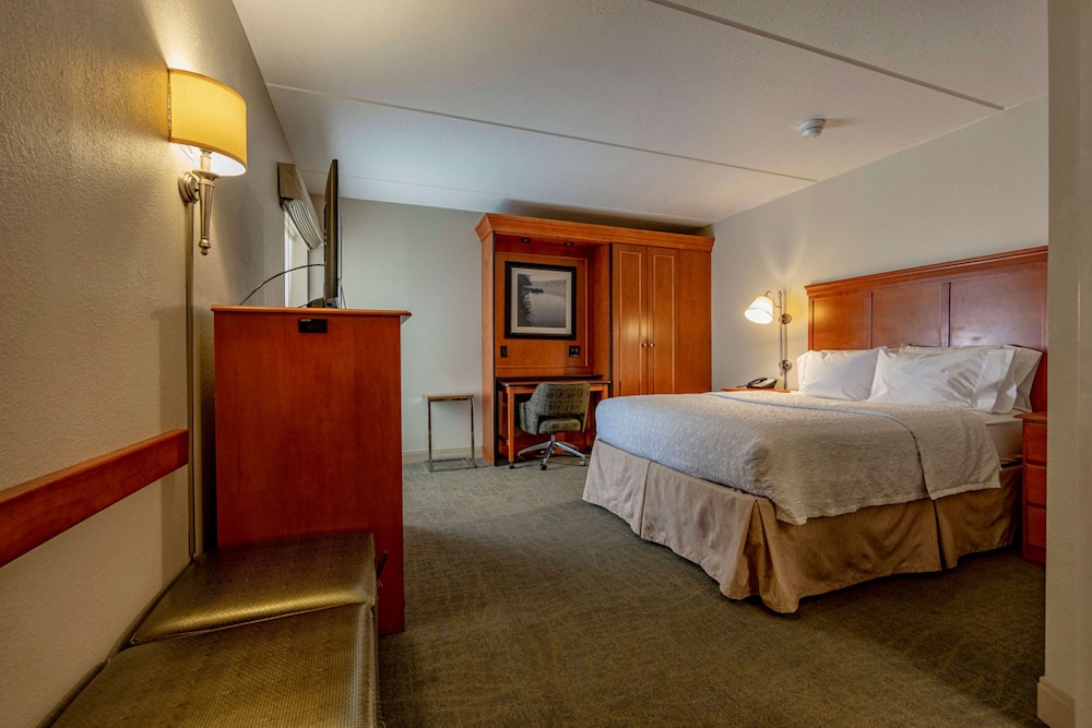 غرفة بسرير كوين، Hampton Inn Wheeling 5/7