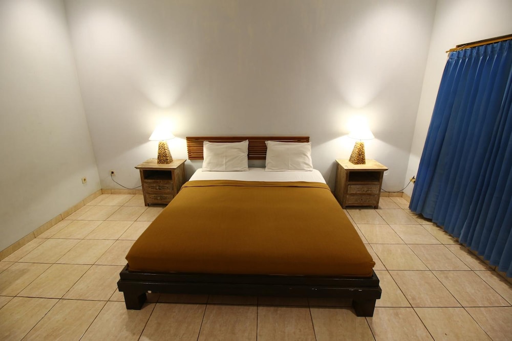 Hotel Wahyu Dana 11/46