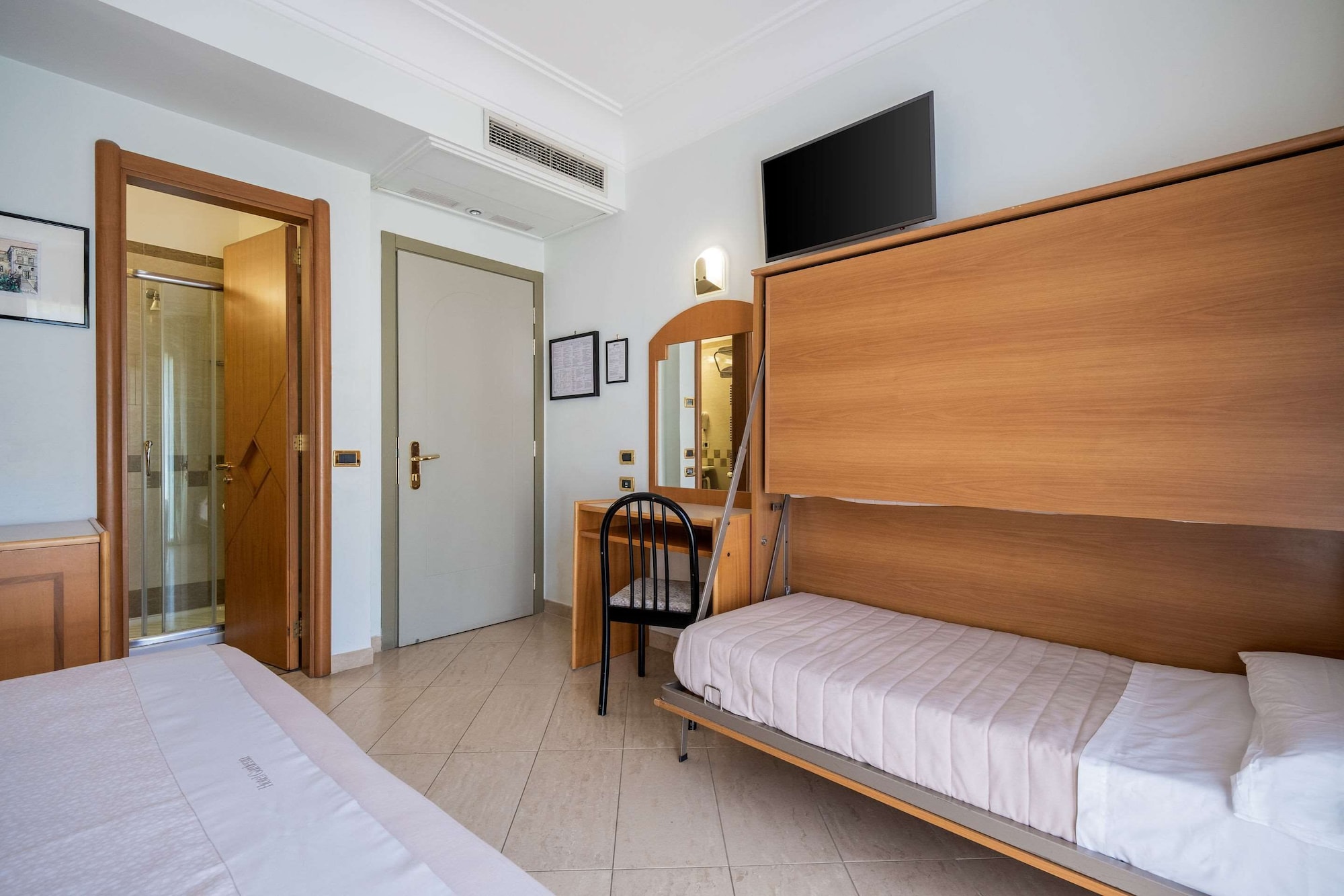 غرفة ثلاثية بسرير مزدوج وسرير فردي، Gardenia Sorrento Coast, Ascend Hotel Collection 3/10