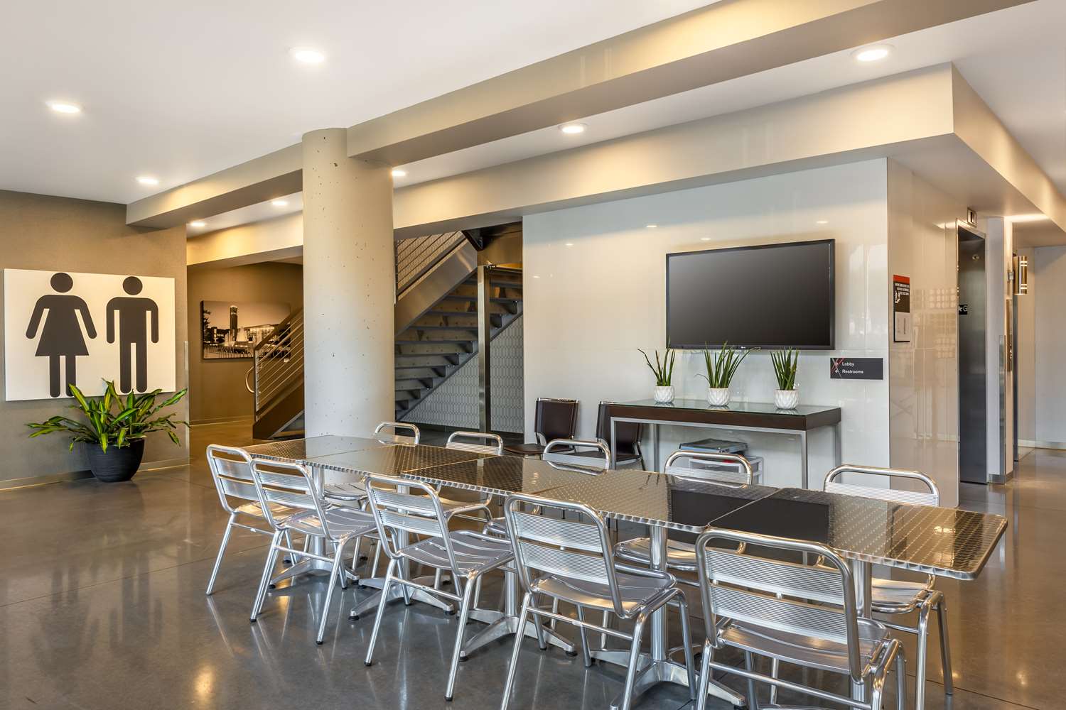 Best Western Premier Springfield Plaza District Hotel 30/36