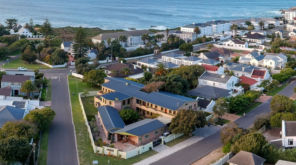 Port Del Mar Luxury Guesthouse 33/50