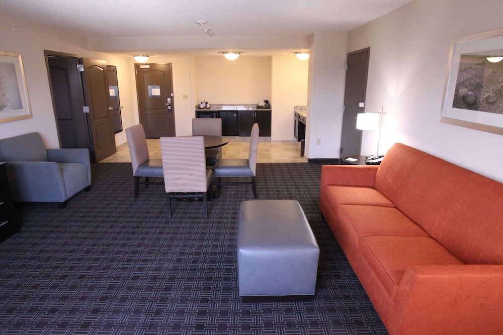 Hampton Inn Suites Seneca Clemson Area Sc 44/74