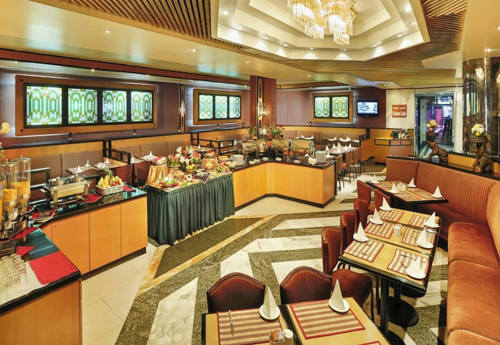 Admiral Plaza Hotel 31/37