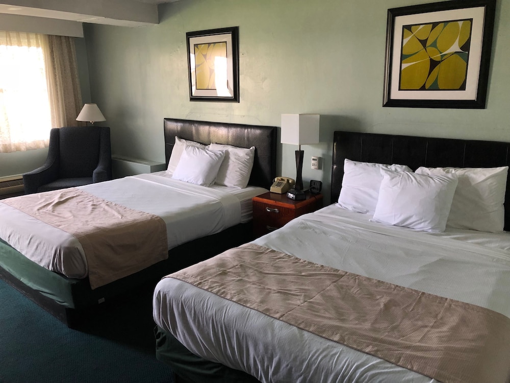 Quality Inn & Suites Auburn I-95 12/31