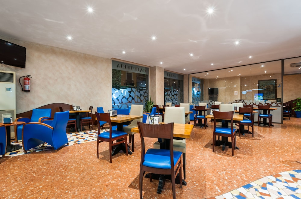 Hotel Gaudi 36/49
