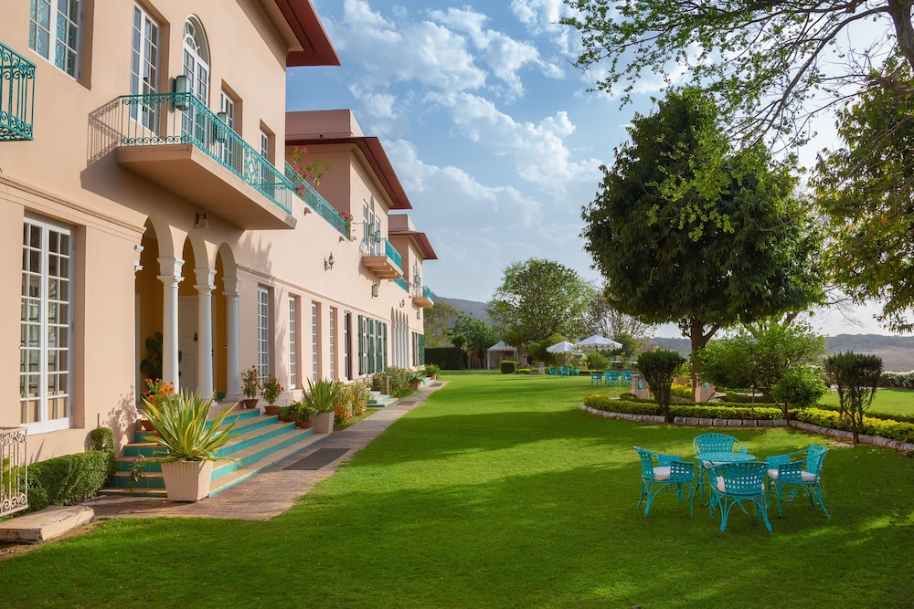 Ramgarh Lodge, Jaipur – IHCL SeleQtions 7/77