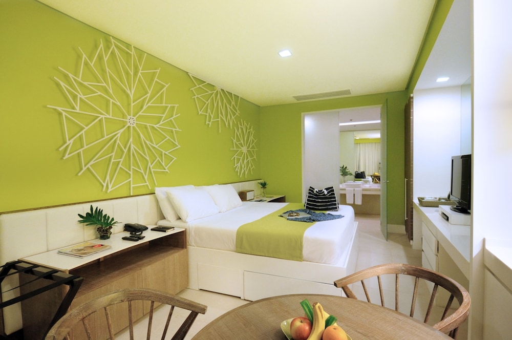 Astoria Boracay 15/50