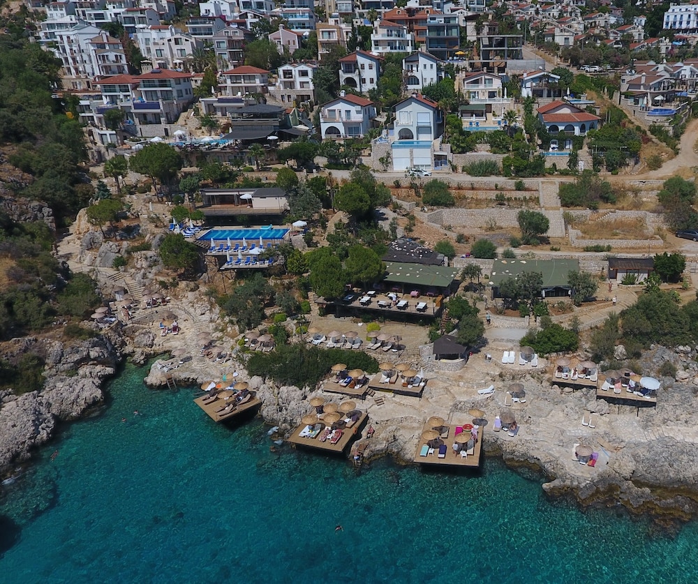 KULUBE HOTEL 43/50