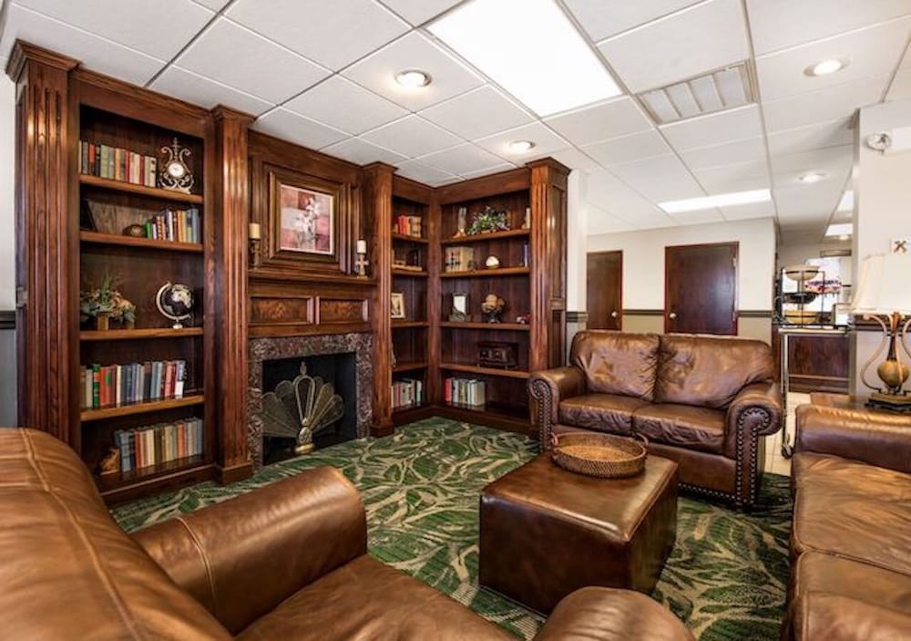 Savannah House Hotel 37/64