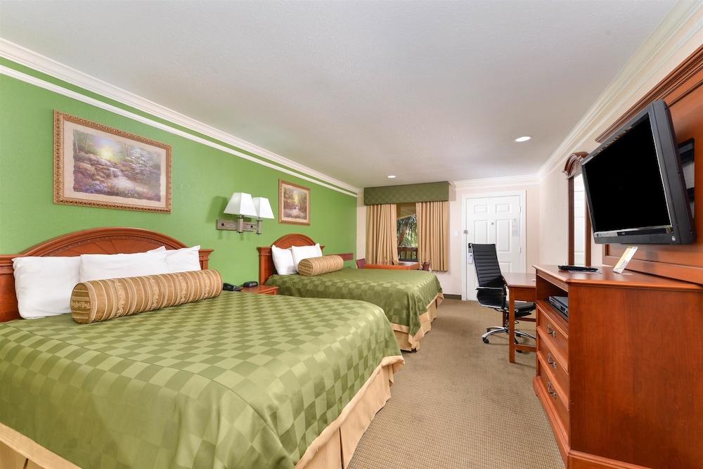Americas Best Value Inn & Suites Alvin Houston 17/35