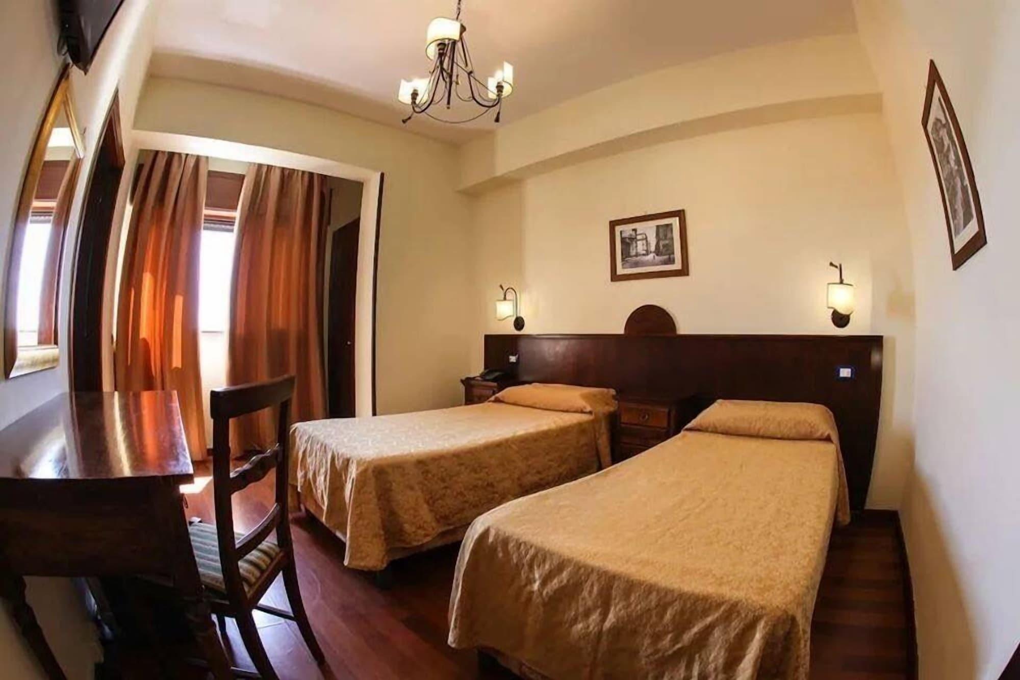Hotel Max 17/50