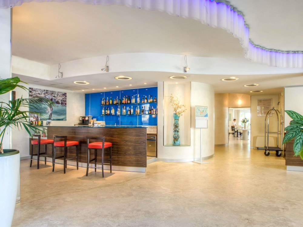 MERCURE RIMINI LUNGOMARE 15/71